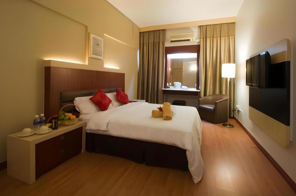 เดอะแลนด์มาร์คโฮเต็ล Hotel บาตู ปาฮัท ภายนอก รูปภาพ