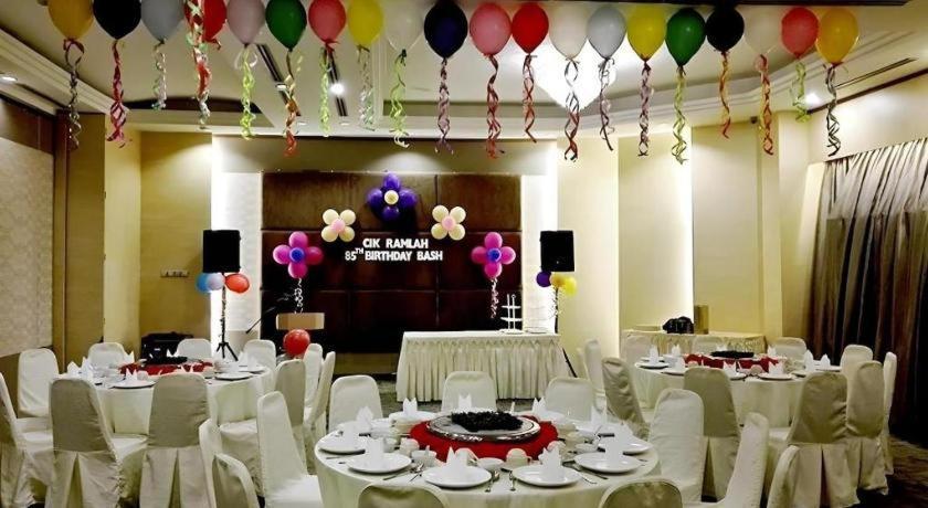 เดอะแลนด์มาร์คโฮเต็ล Hotel บาตู ปาฮัท ภายนอก รูปภาพ