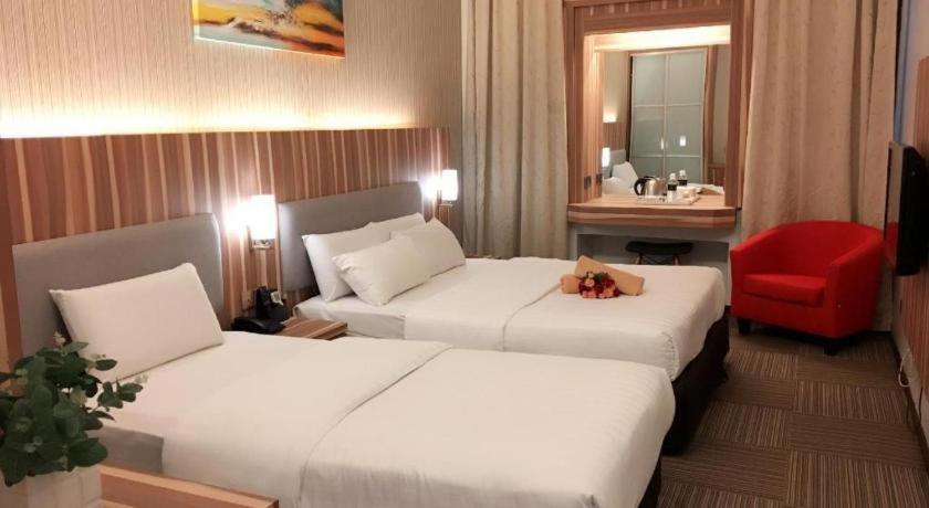 เดอะแลนด์มาร์คโฮเต็ล Hotel บาตู ปาฮัท ภายนอก รูปภาพ