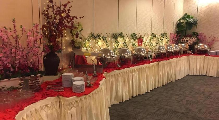 เดอะแลนด์มาร์คโฮเต็ล Hotel บาตู ปาฮัท ภายนอก รูปภาพ
