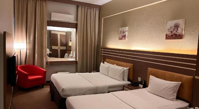 เดอะแลนด์มาร์คโฮเต็ล Hotel บาตู ปาฮัท ภายนอก รูปภาพ