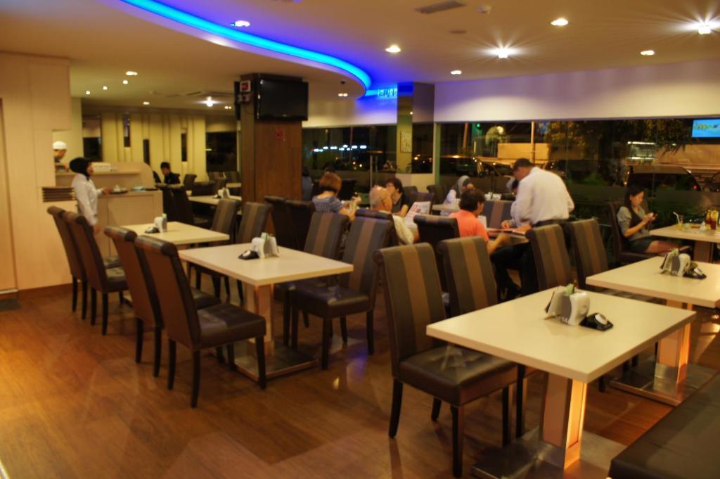 เดอะแลนด์มาร์คโฮเต็ล Hotel บาตู ปาฮัท ภายนอก รูปภาพ