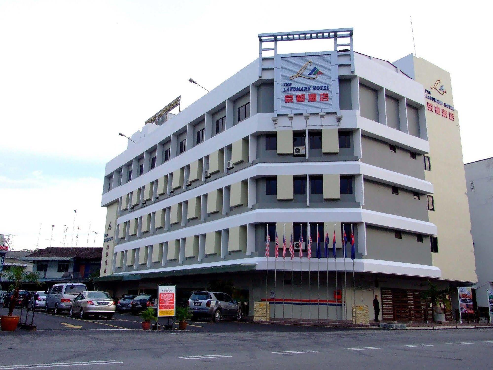 เดอะแลนด์มาร์คโฮเต็ล Hotel บาตู ปาฮัท ภายนอก รูปภาพ